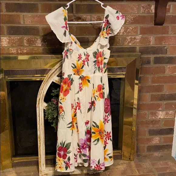 Dress - Picture 2 of 2